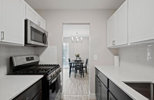 Rochester Apartment | Opulent 2-Bedroom Gem Rochester Hills Retreat