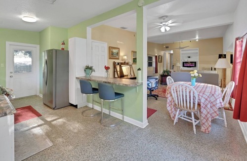 Fairvilla House | Orlando 3BR | Hot Tub + Parking + Pets