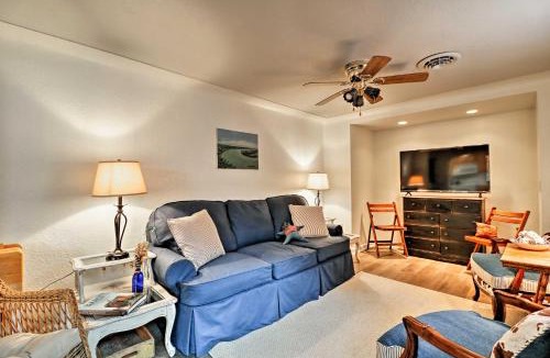 Bedford House | Ottawa Lake Home w/BBQ & Patio, 15 Mi to Toledo