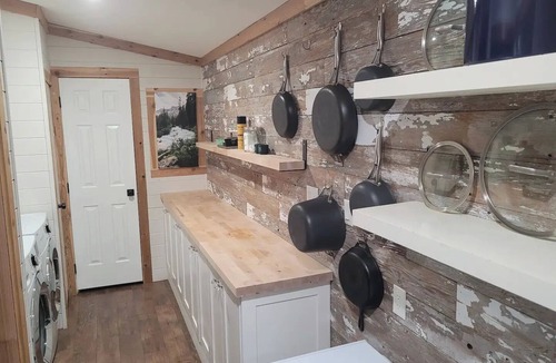 Burnt Chimney House | Otterview Mountain House - Best View and Stay in Roanoke/Bedford