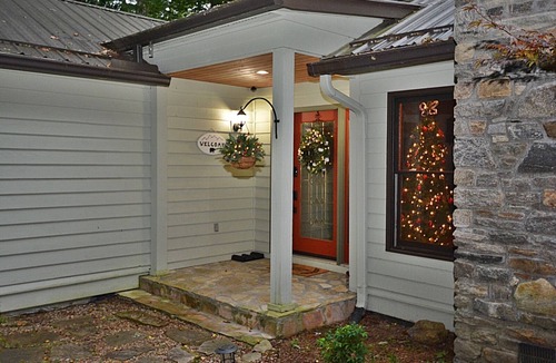 Sapphire House | Our Mountain Oasis - Where Christmas Is All Year - Single Story - Pet Friendly