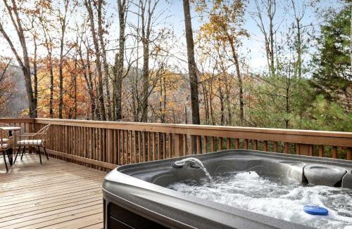 Wardensville Other | Outstanding Dome with Fire Pit and Hot-tub in Wardensville, West Virginia