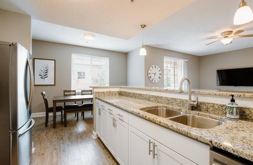 Greenville Downtown House | Overlook Downtown GVL!