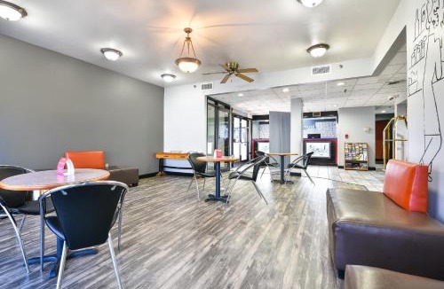 Jacksonville Hotel | OYO Townhouse Inn Jacksonville near Little Rock Air Force Base