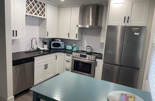 Downtown House | Palm @ El Tropicale Vacation Rentals Downtown Sarasota