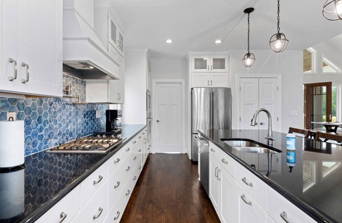 Afton House | Panoramic Views by Vineyards 4000 sf new home on 40 acs