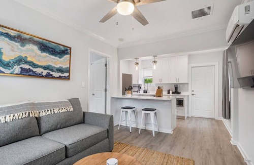 Mango Groves Cottage | Paradise Cottage - Near Beach Pet Friendly