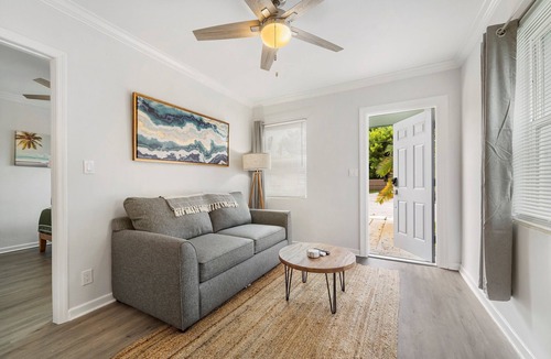 Mango Groves Cottage | Paradise Cottage - Near Beach Pet Friendly