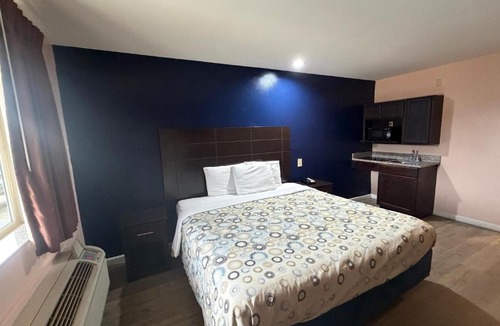 Baton Rouge Hotel | Paradise Inn & Suites
