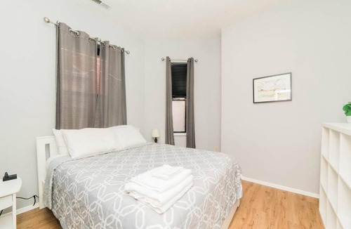 Manchester Apartment | Parking - Walkable - GroupStays - Washer