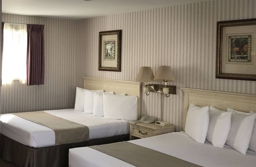 Mackinaw City Hotel | Parkside Inn Bridgeview