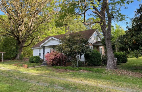 Julian Cottage | Peaceful Artist's Country Cottage in Whitsett