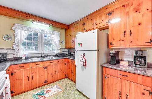 Camden House | Peaceful Camden Vacation Rental ~ 3 Mi to Town!