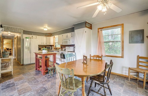 Cassville House | Peaceful Cassville Vacation Rental - Hike & Fish!