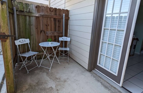 Bonnabel Place Condo | Peaceful condo with private entrance, 10 min from French Quarter