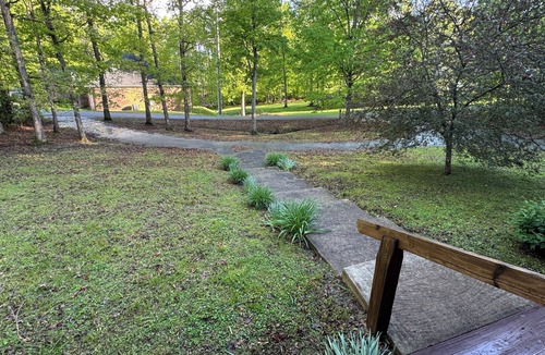 Farmers Cabin | Peaceful, cozy cabin less than two miles from Cave Run Lake and I64.