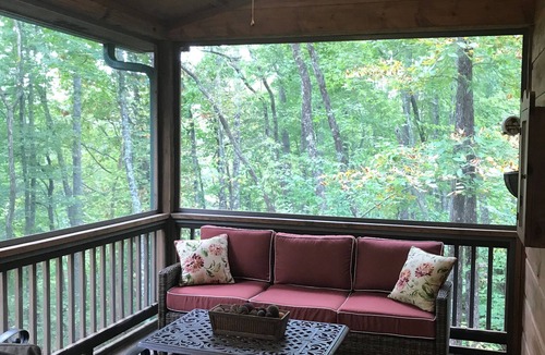 Sapphire Cabin | Peaceful Mountain Cabin
