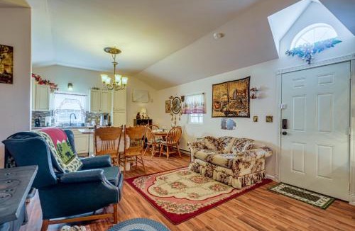 Potosi House | Peaceful Porch! Country Stay Near Elephant Rocks
