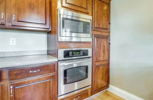 Russell Springs Cottage | Peaceful Russell Springs Home w/Fire Pit & Pond!
