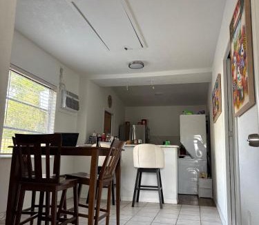 South Sarasota Apartment | Peaceful Sarasota Stay, 10 Min to Siesta