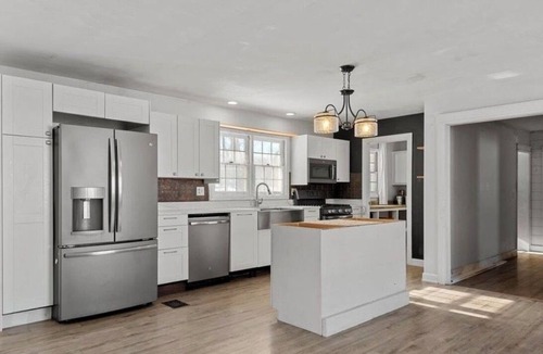 Springfield House | Peaceful Spaulding Orchard Home