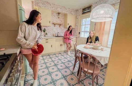 Dayton Condo | Peaches and Cream Coffee and Confetti Villa