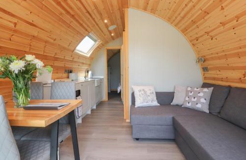 Fence House | Pendle