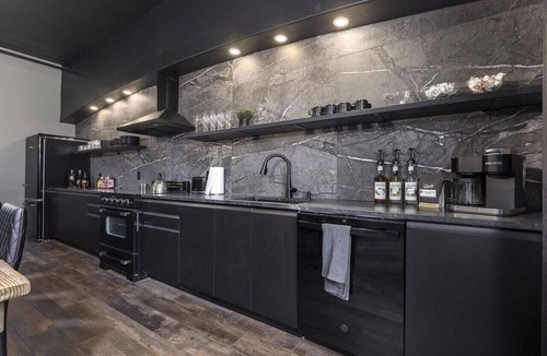 Downtown Louisville Apartment | Penthouse Grand Executive Suite
