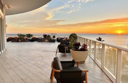 Central Beach Condo | PENTHOUSE Luxury Suite at the W Hotel