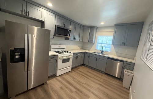 Memphis House | Perfect 3-bedroom house in soothing Memphis neighborhood