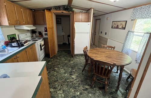 Bramwell House | Perfect 3-bedroom mobile home in Bramwell WV near Pocahontas Trails