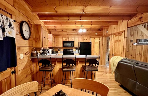 Sevierville House | Perfect Balance of Peacefulness and Convenience