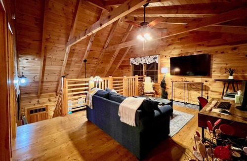 Sevierville House | Perfect Balance of Peacefulness and Convenience