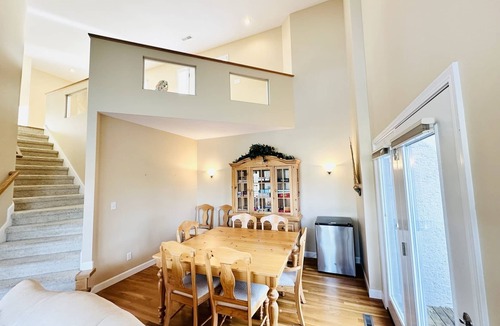 Osage Beach House | Perfectly located Lake Home in Osage Beach with 5BR & 5 Baths!