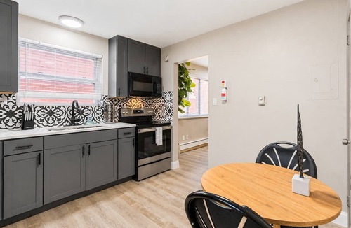 Tower Grove South Apartment | Pet-Friendly 1BR · Tower Grove · 3 mi SSM SLU · Free Parking