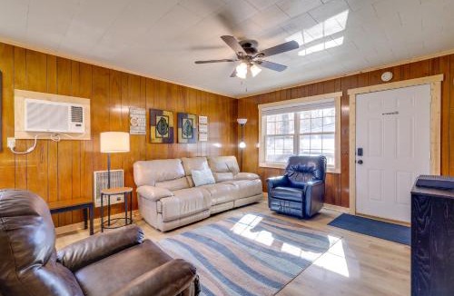 Greers Ferry House | Pet-Friendly Cabin with Designated Boat Slip!