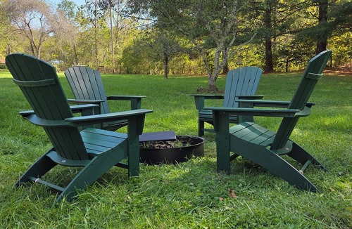 West Portsmouth House | Pet-friendly cottage bordering Shawnee State Forest. Minutes from Shawnee State Park, Roosevelt Lake, Turkey Creek Lake, nature center, and hiking trails.