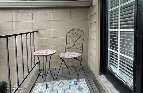 Hillwood Condo | Pet Friendly | Convenient Location