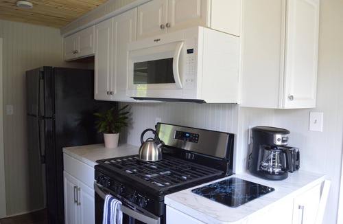 Arcadia House | Pet-Friendly Family Home near Golf, LK MI, M22