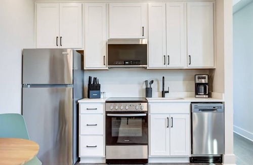 Belmont Condo | Pet-Friendly in Belmont near UVA & Downtown - #311