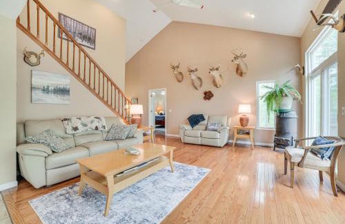 Kalkaska House | Pet-Friendly Kalkaska Home ~ 19 Mi to Torch Lake!