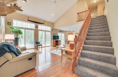 Kalkaska House | Pet-Friendly Kalkaska Home ~ 19 Mi to Torch Lake!