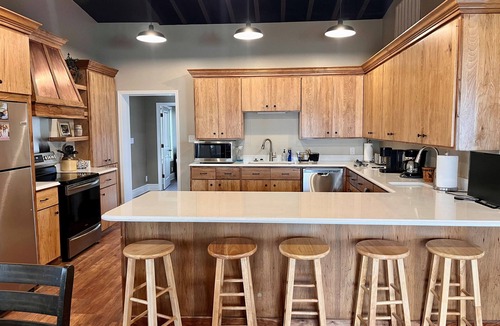 Winterville House | Pet friendly lakefront home with boat ramp~ The Overlook at Bachelor Bend