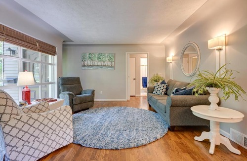 Owosso House | Pet-Friendly Michigan Escape w/Patio
