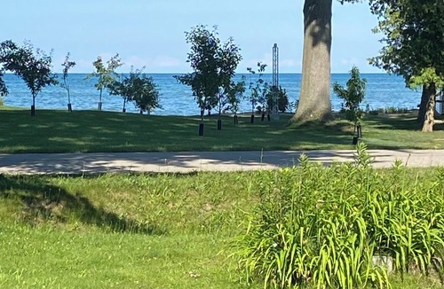 Port Hope Cottage | Pet friendly Sandy Beach Access Oasis.
