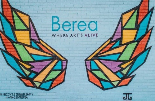 Berea House | Pet-friendly Unit! Roundtrip Airport Shuttle Available, Free Breakfast, Parking!