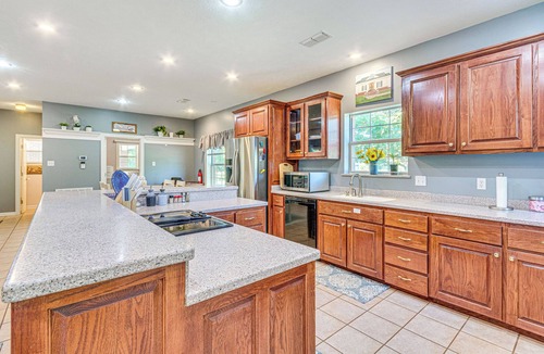 Vilonia House | Pet-Friendly Vilonia Home w/Fenced Yard & Grill!