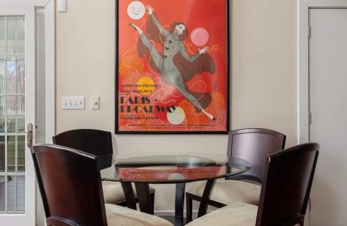 Shorewood-Tower Hills-Harbert House | Pete's Place by Juniper Holiday + Home