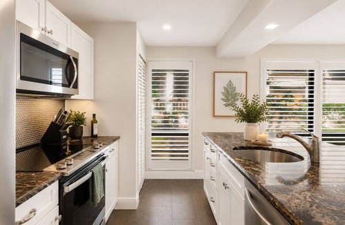 Hunt Club Condo | PGA Championship Course Home by Guaranteed Rental™