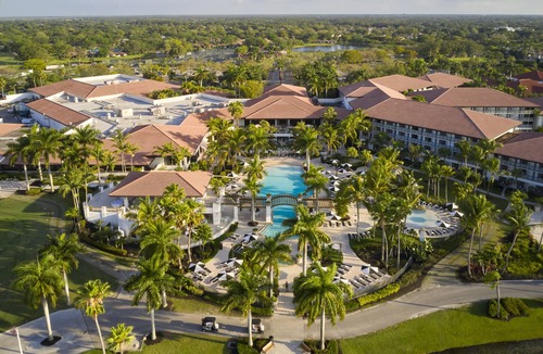 Hunt Club Resort | PGA National Resort